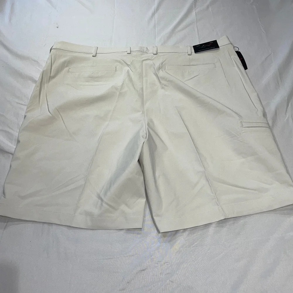 Greg Norman Mens Protek Performance Golf Shorts Beige Stone Size 44 NWT